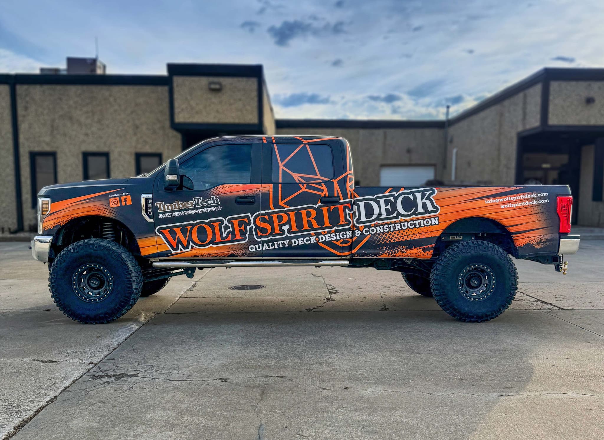 Wolf Spirit Deck - hover